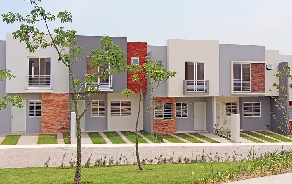 Casas nuevas en Zapopan - Casas en venta en Zapopan - Fraccionamiento Parques  Tesistán de Grupo San Carlos